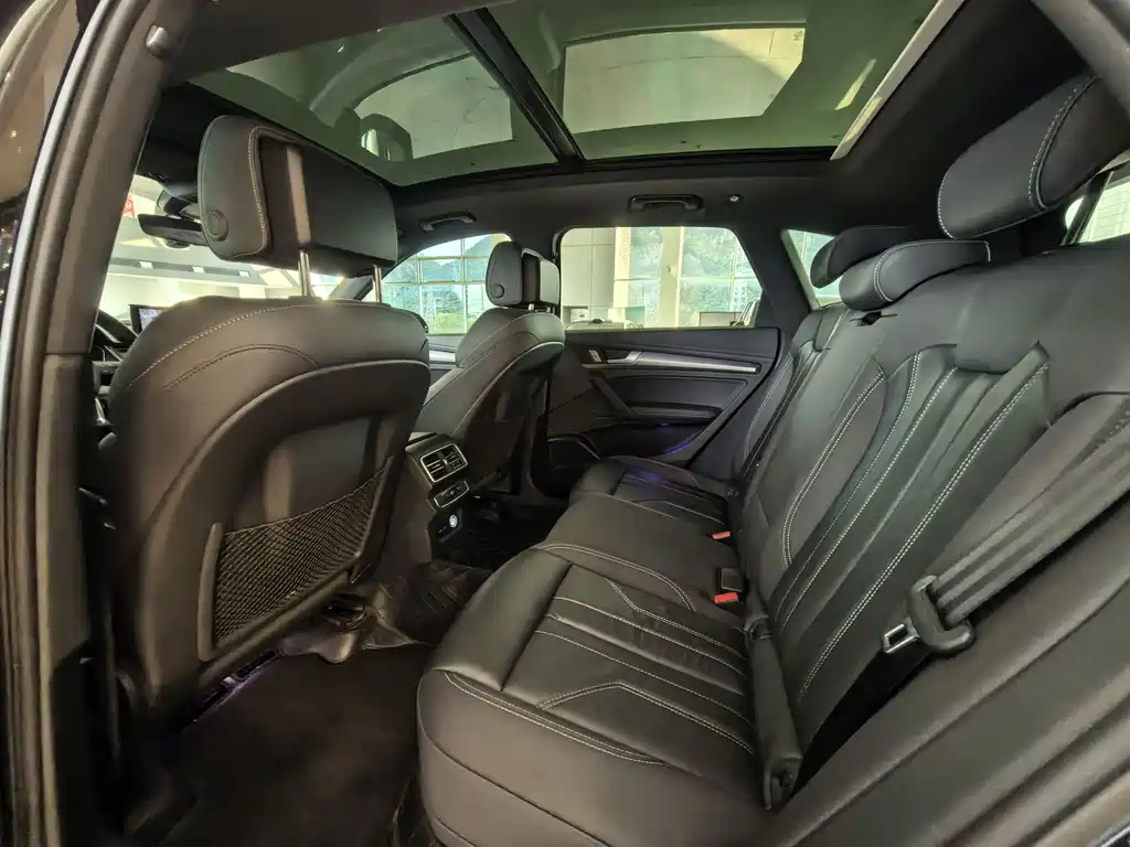 Audi Q5L — миниатюра 10