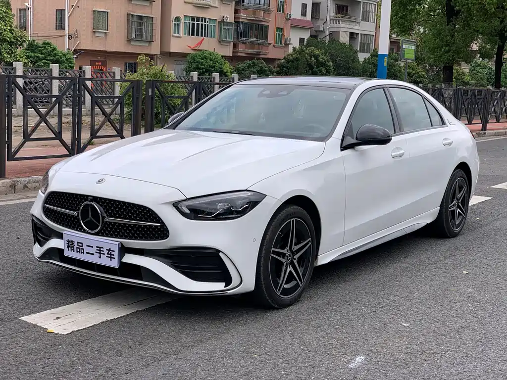 Mercedes-Benz C-Class 2024