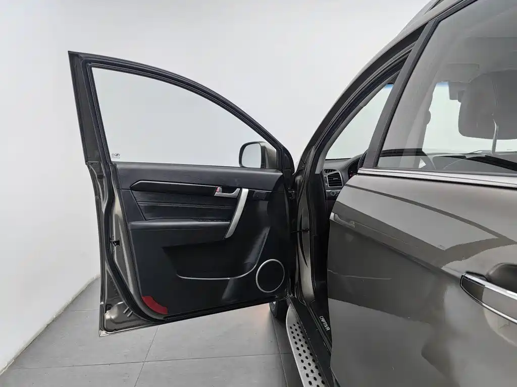 Chevrolet Captiva — миниатюра 8