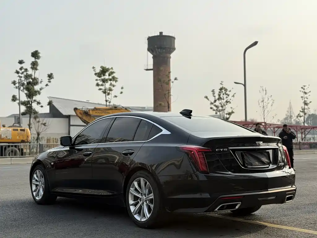 CADILLAC CT5