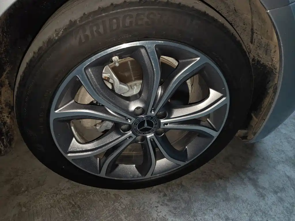 Mercedes-Benz E-Class — миниатюра 22