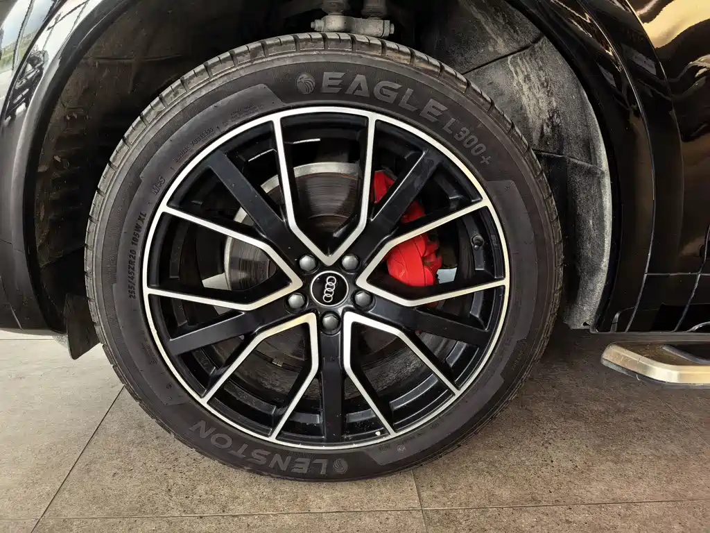 Audi Q5L — миниатюра 12