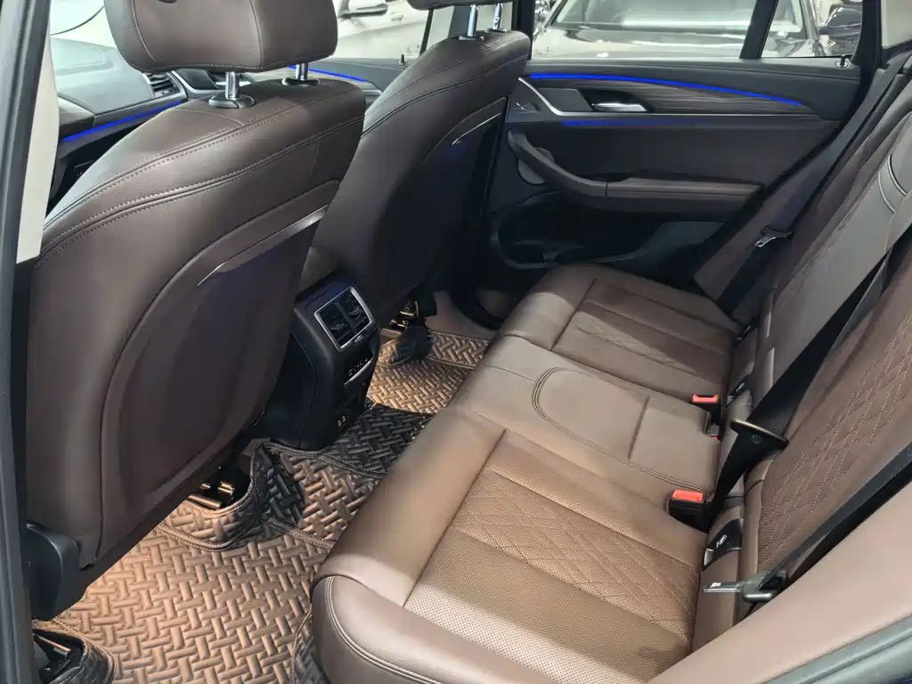 BMW X3 — миниатюра 8