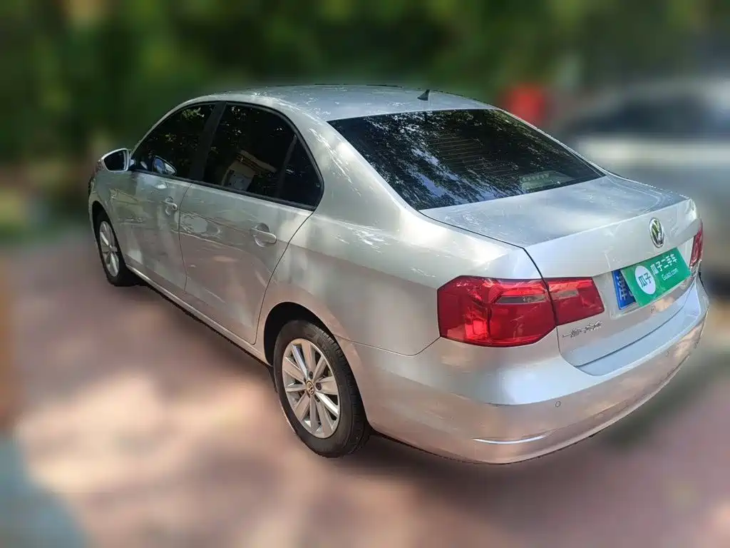 Volkswagen Jetta — миниатюра 25