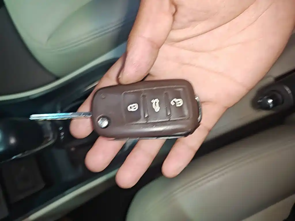 Roewe 360 — миниатюра 9