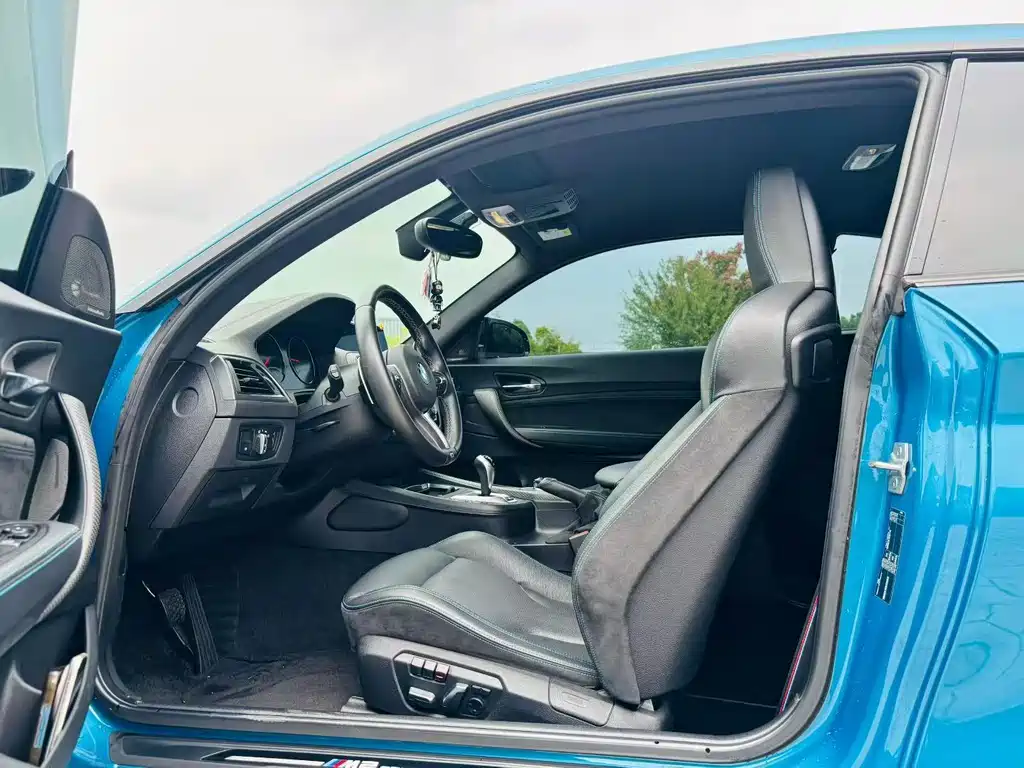 BMW M2 — миниатюра 6
