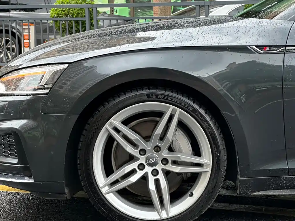 Audi A5 (Import) — миниатюра 17