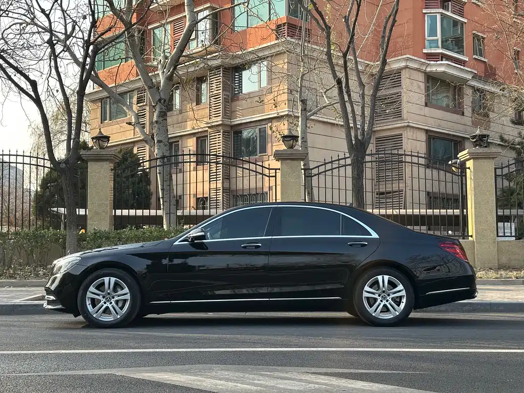 MERCEDES-BENZ S CLASS