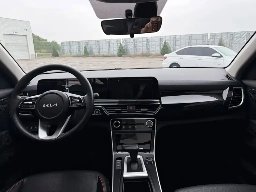 Kia Seltos — миниатюра 14