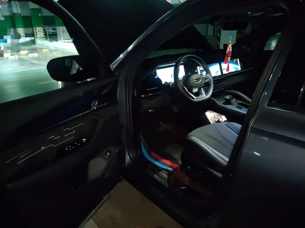 Geely Xingyue L — миниатюра 13