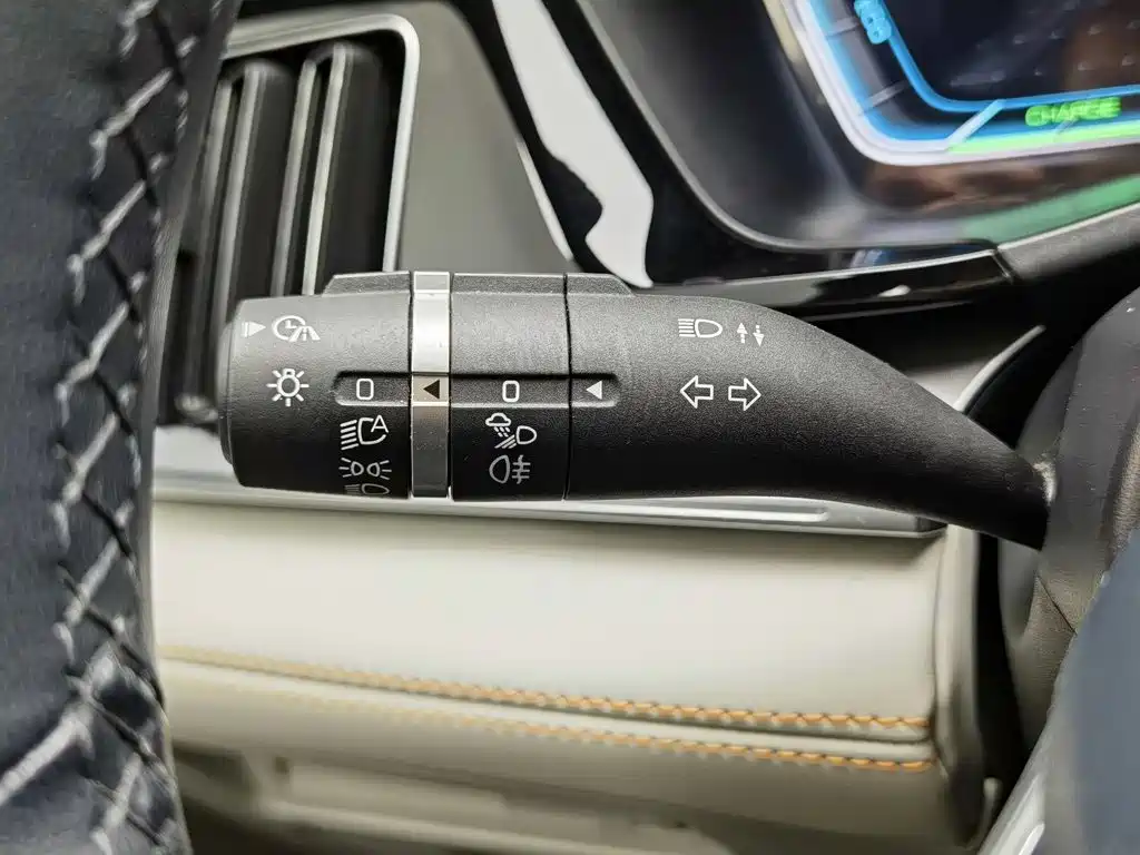 BYD PLUS New Energy — миниатюра 21