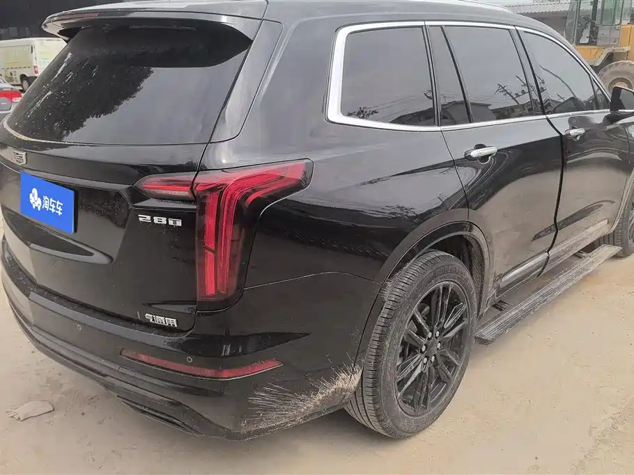 Cadillac XT6 2022 2.0T мест Luxury