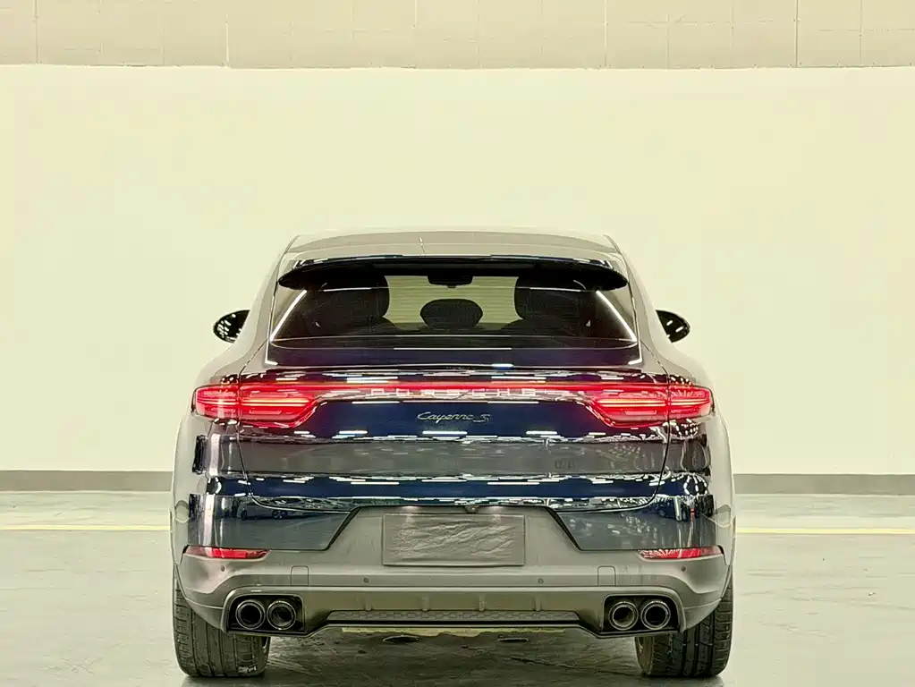 Porsche Cayenne — миниатюра 11
