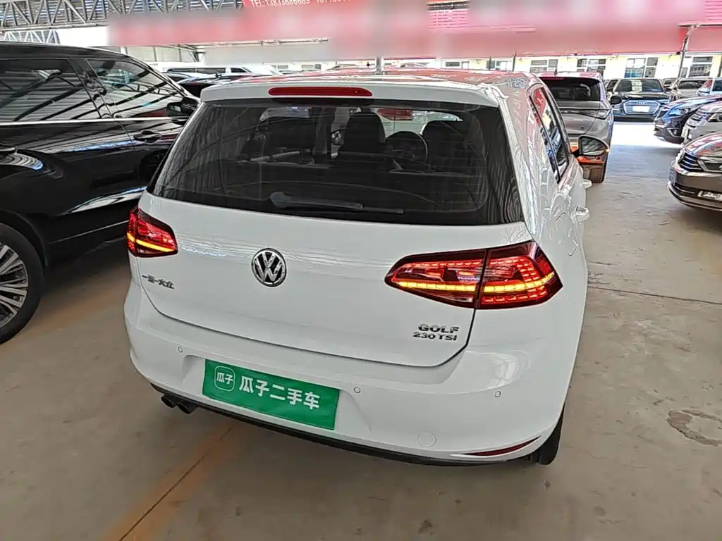 Volkswagen Golf 2017 230TSI AT Luxury