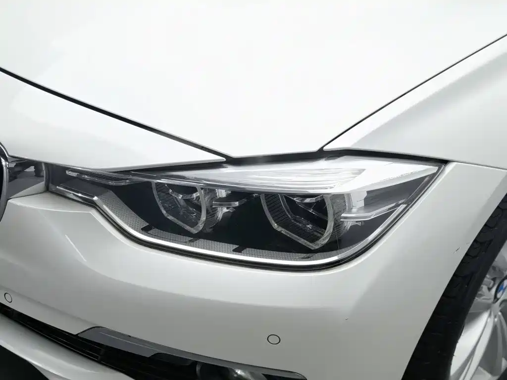 BMW 3 Series — миниатюра 7
