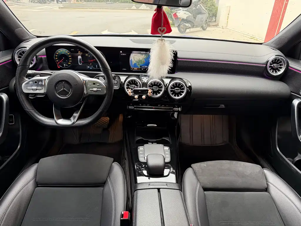 MERCEDES-BENZ A CLASS