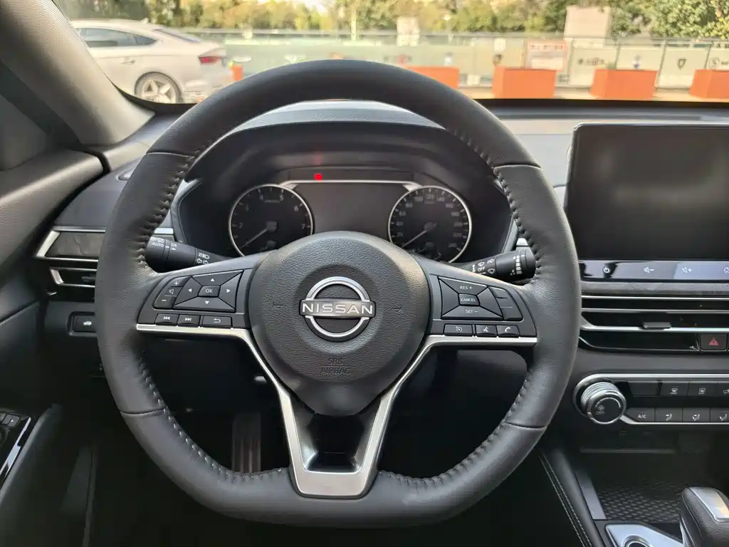 Nissan Teana — миниатюра 18
