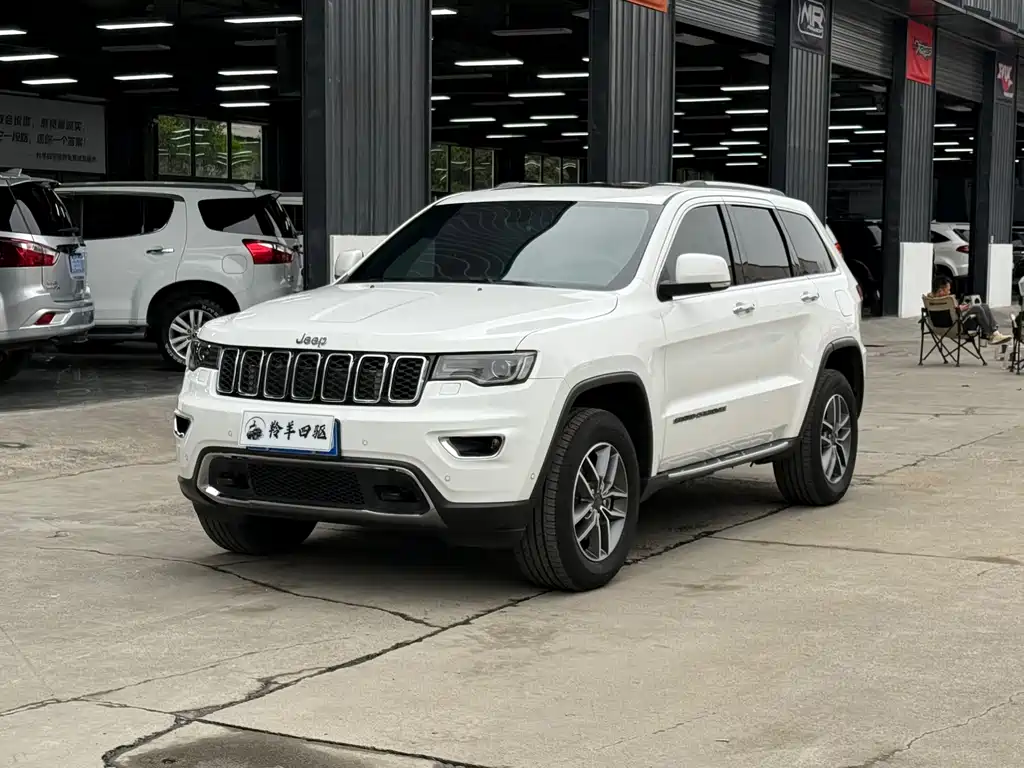 Jeep Grand Cherokee (Import) 2022