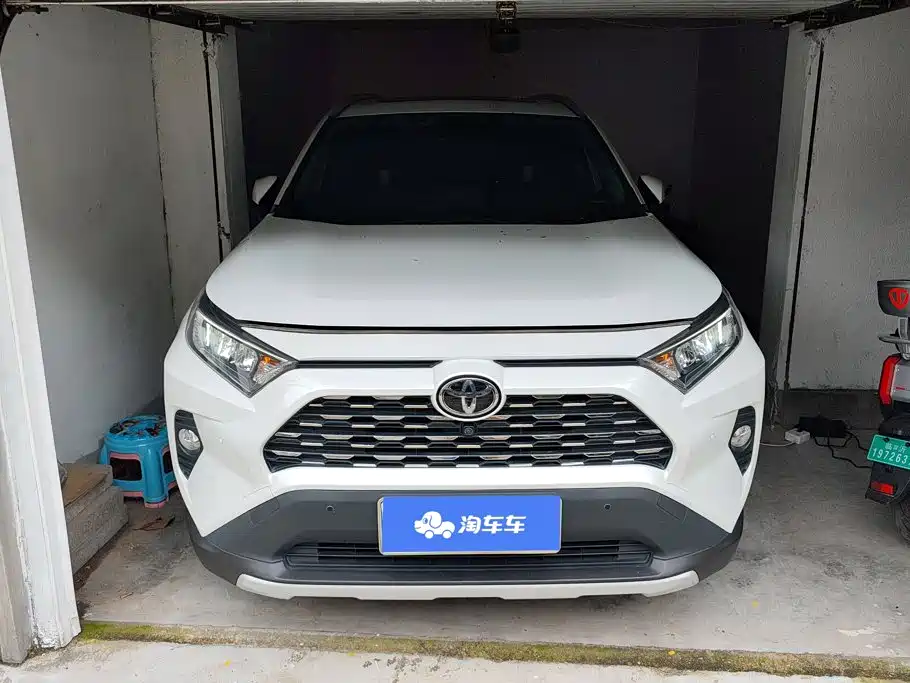 Toyota RAV4 — миниатюра 2