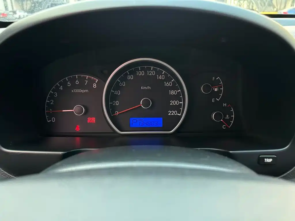 Hyundai Elantra — миниатюра 10