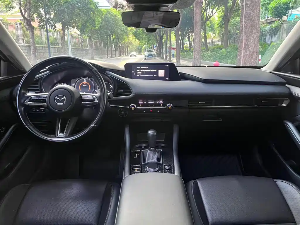 Mazda 3 Axela — миниатюра 9