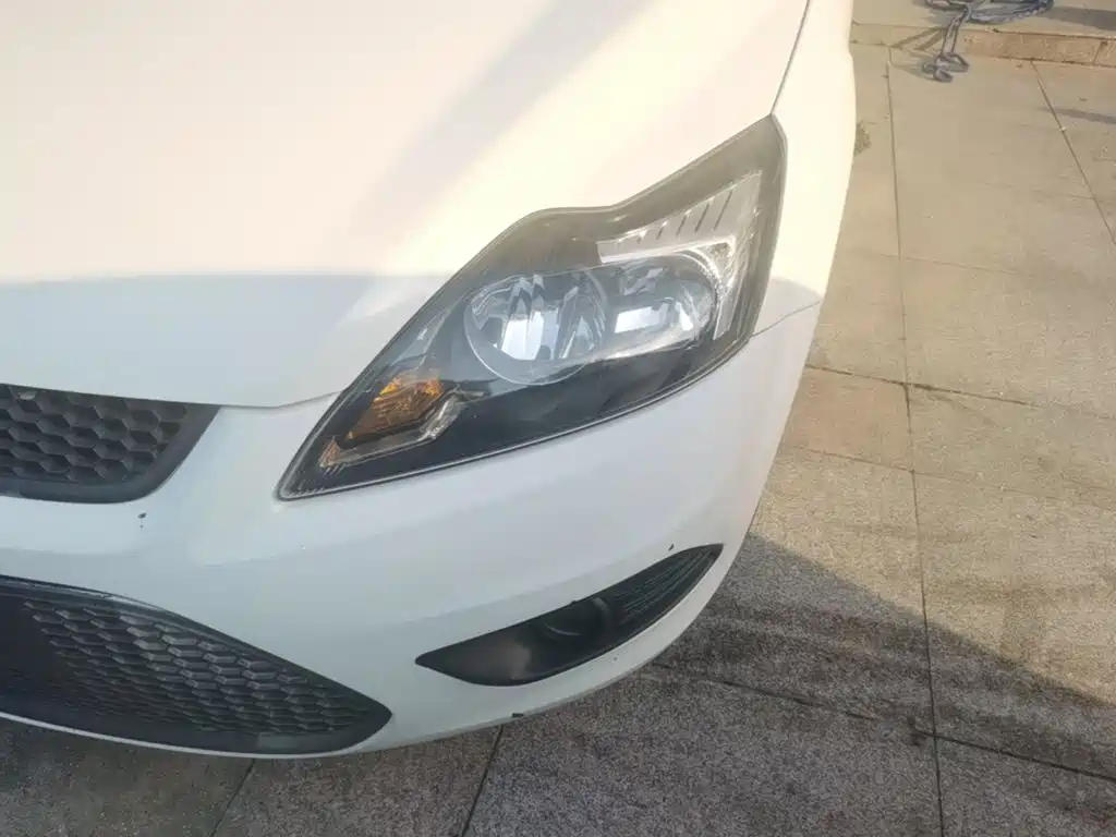 Ford Focus — миниатюра 24