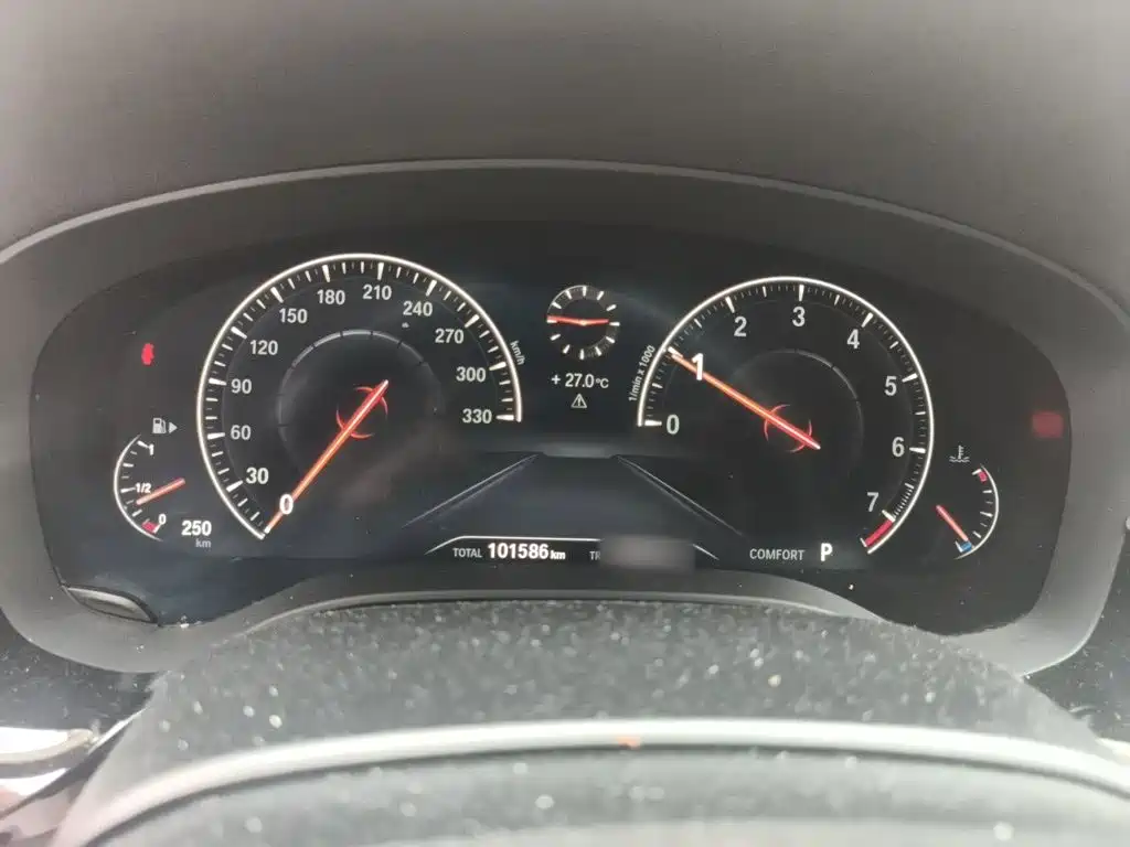 BMW 5 Series — миниатюра 4
