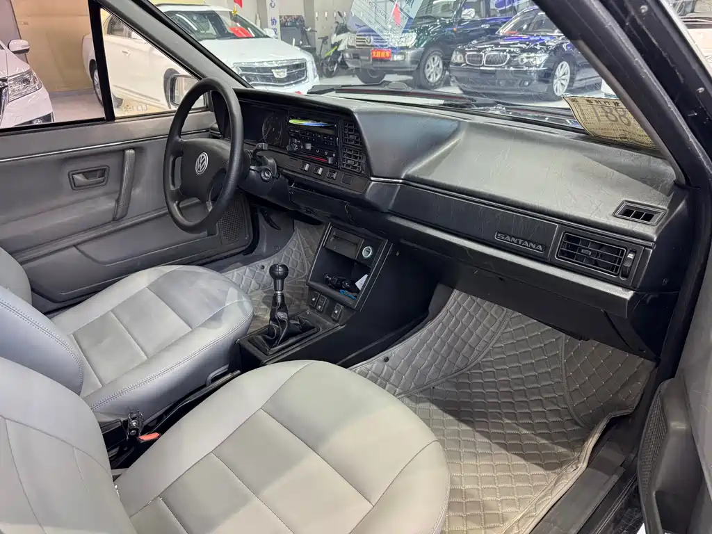 Volkswagen Santana Classic — миниатюра 7