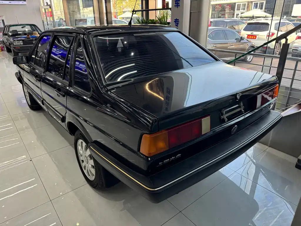 Volkswagen Santana Classic — миниатюра 3