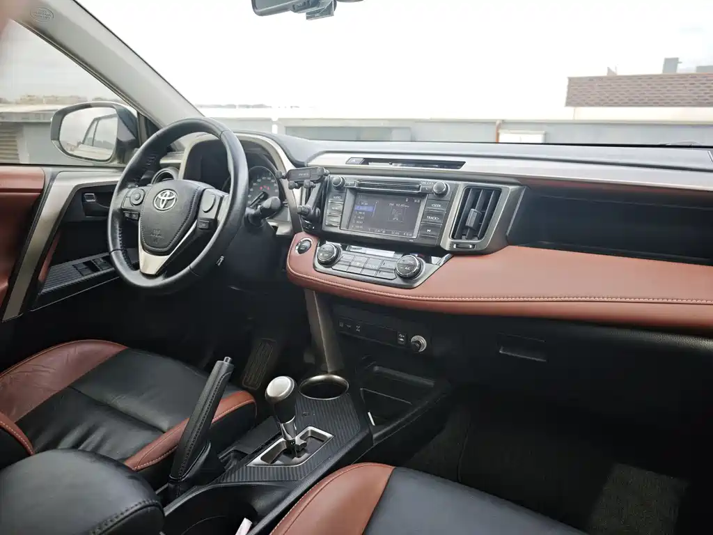 Toyota RAV4 2013 2.5L AT Elite