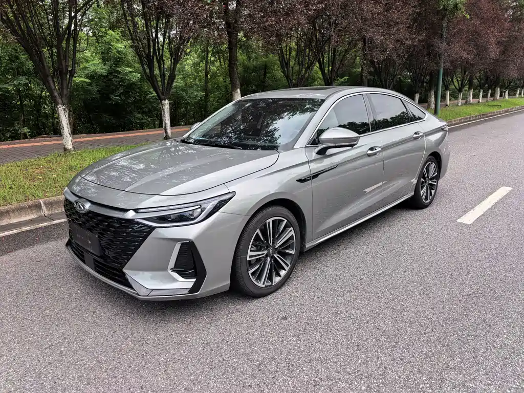 Chery Arrizo 8