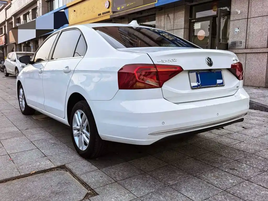 Volkswagen Jetta — миниатюра 3