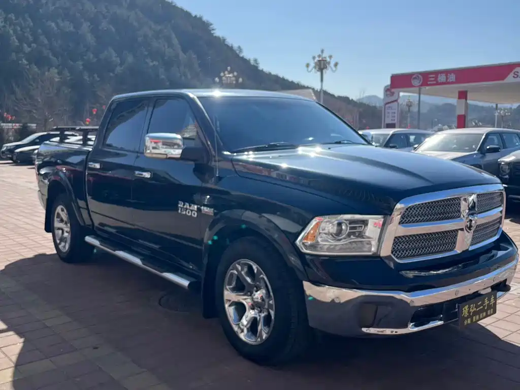 Ram Trucks 2016 5.7L AT
