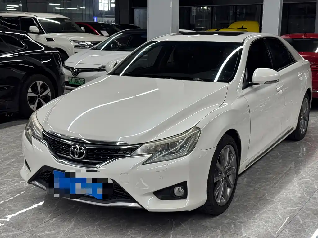 Toyota Reiz 2012