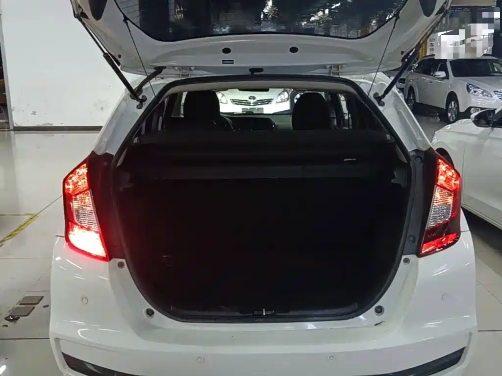 Honda Fit — миниатюра 19