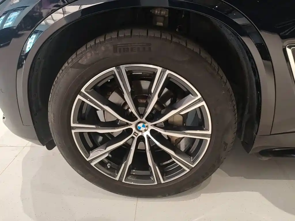 BMW X5 — миниатюра 23