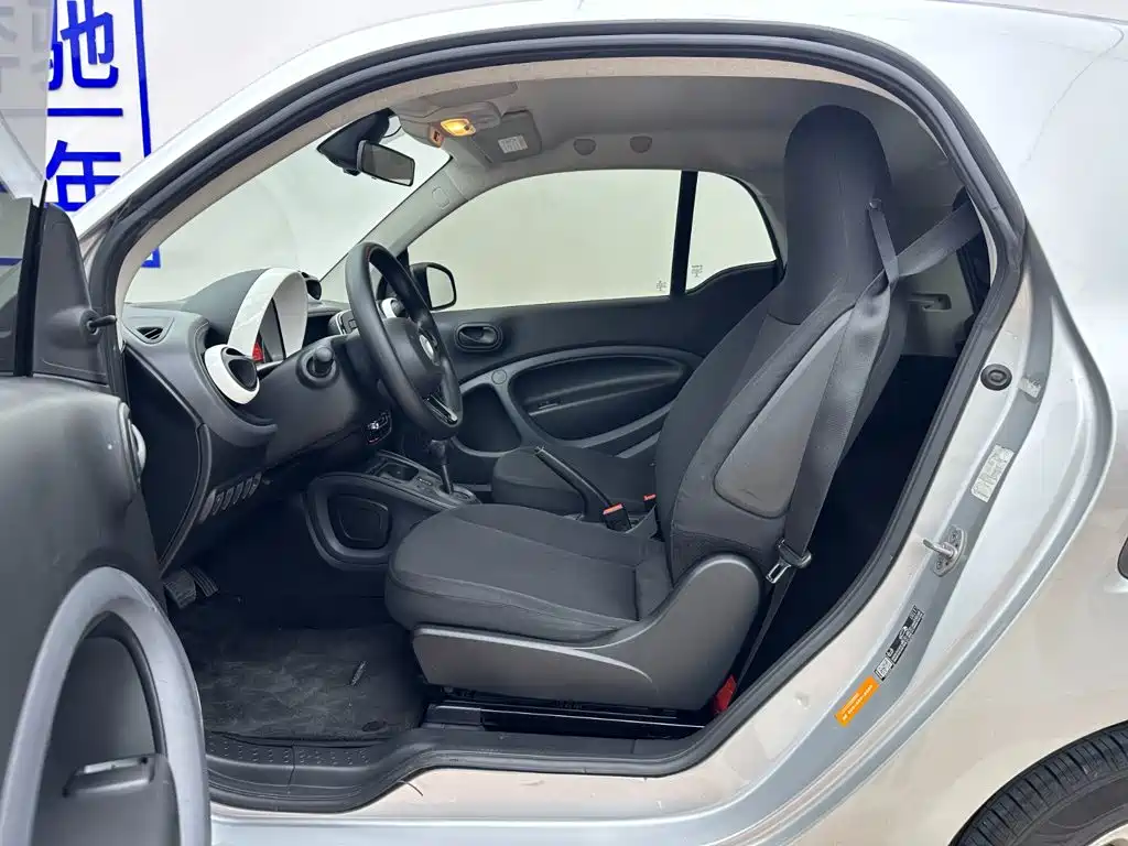 smart Smart Fortwo — миниатюра 20