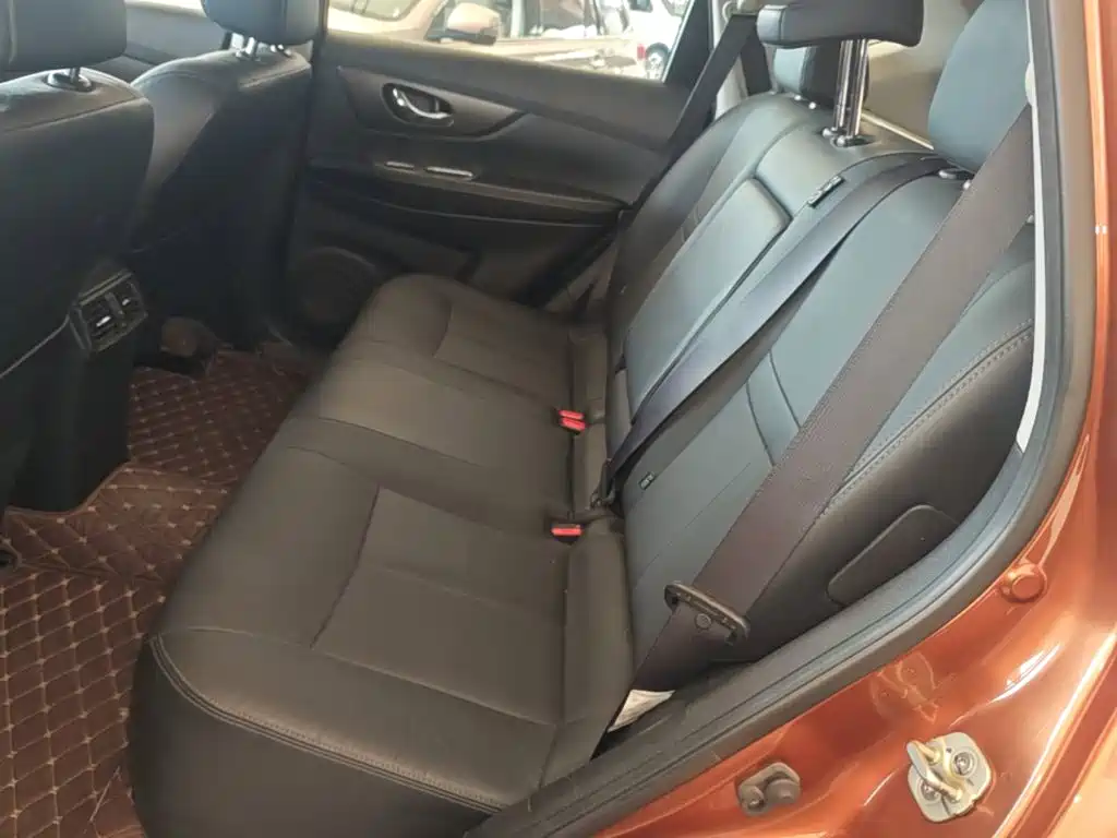 Nissan X-Trail — миниатюра 17