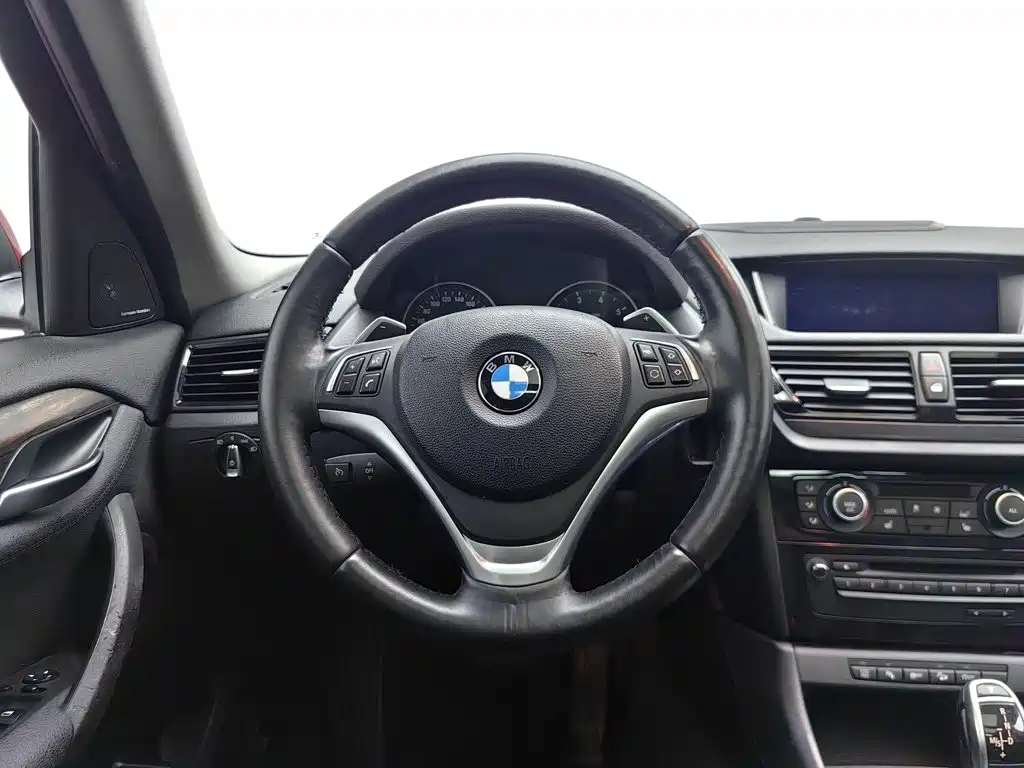 BMW X1 — миниатюра 11