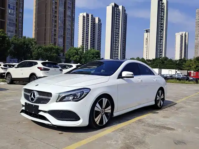 Mercedes-Benz CLA