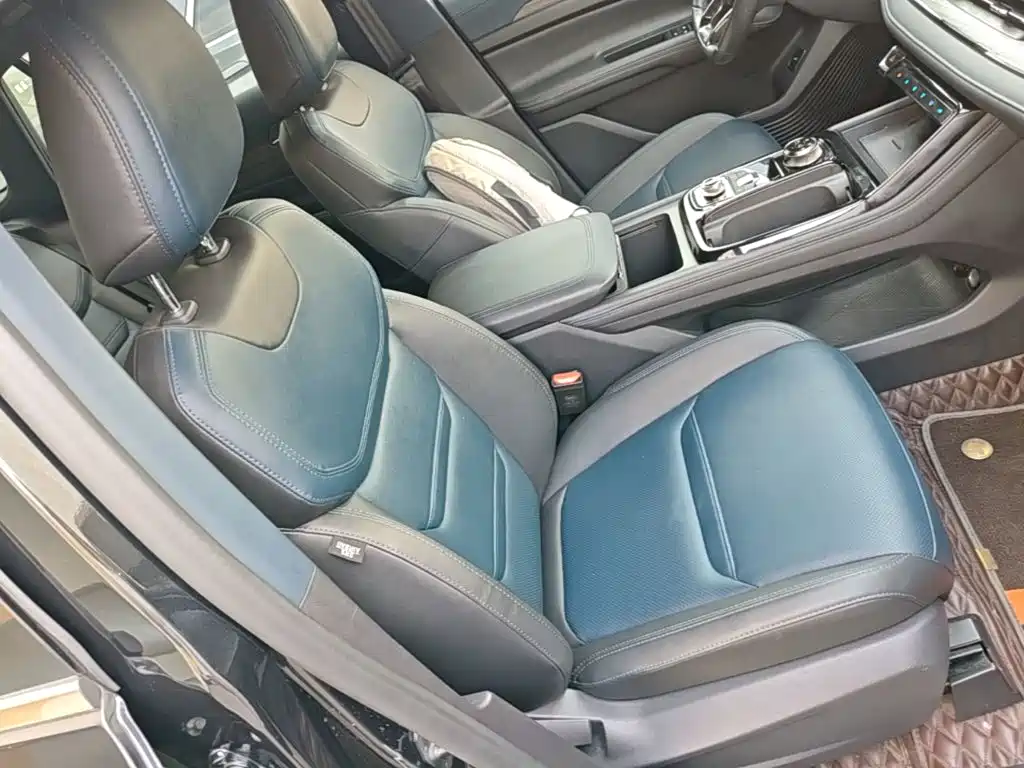 Ford Equator Sport — миниатюра 25