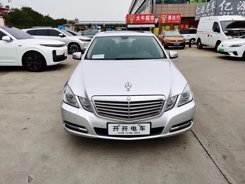 Mercedes-Benz E-Class (Import) — миниатюра 2