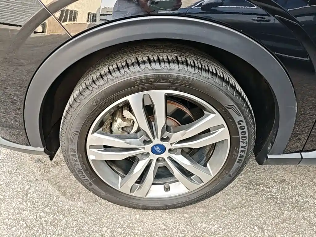 Ford Equator Sport — миниатюра 23