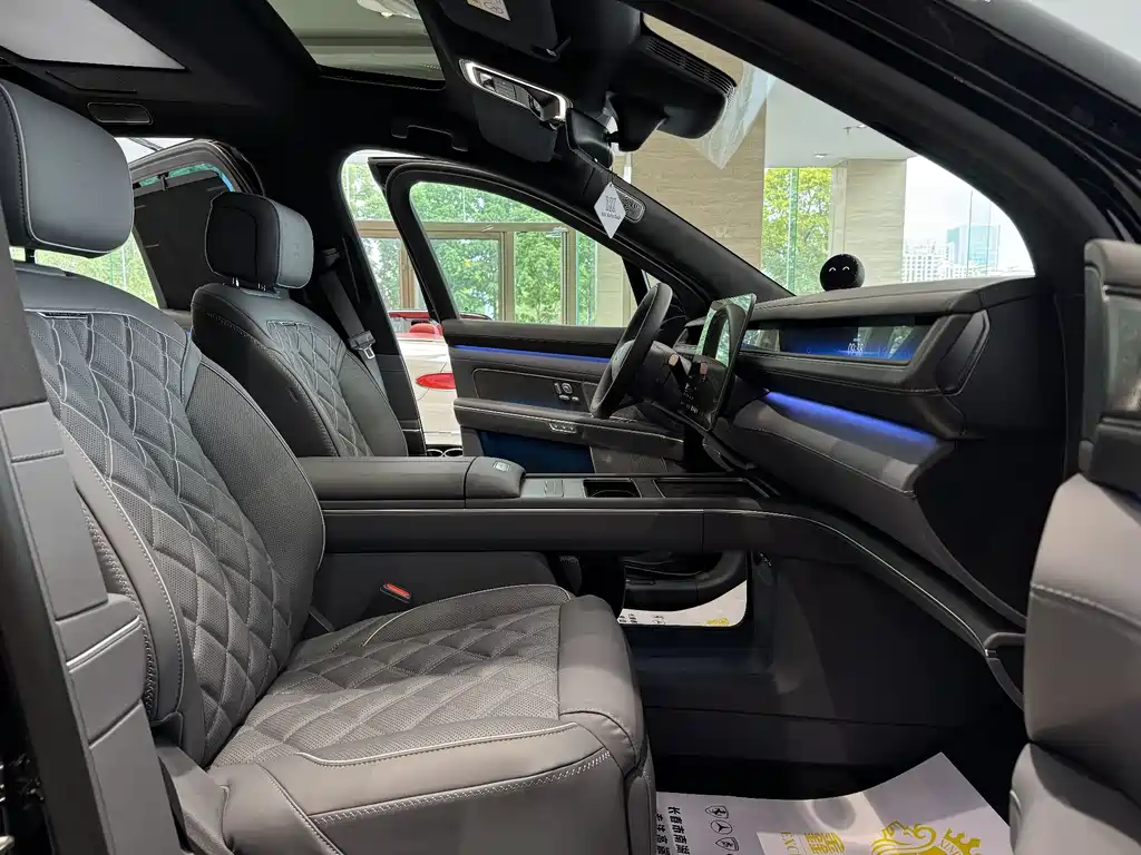 NIO ES8 2026 мест Executive
