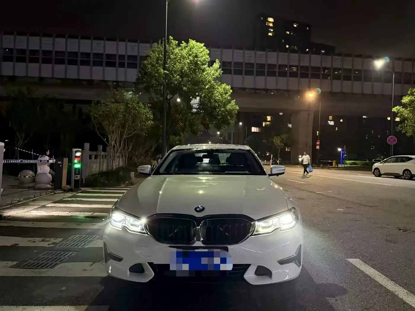 宝马3系 2021款 320i 运动套装 2021