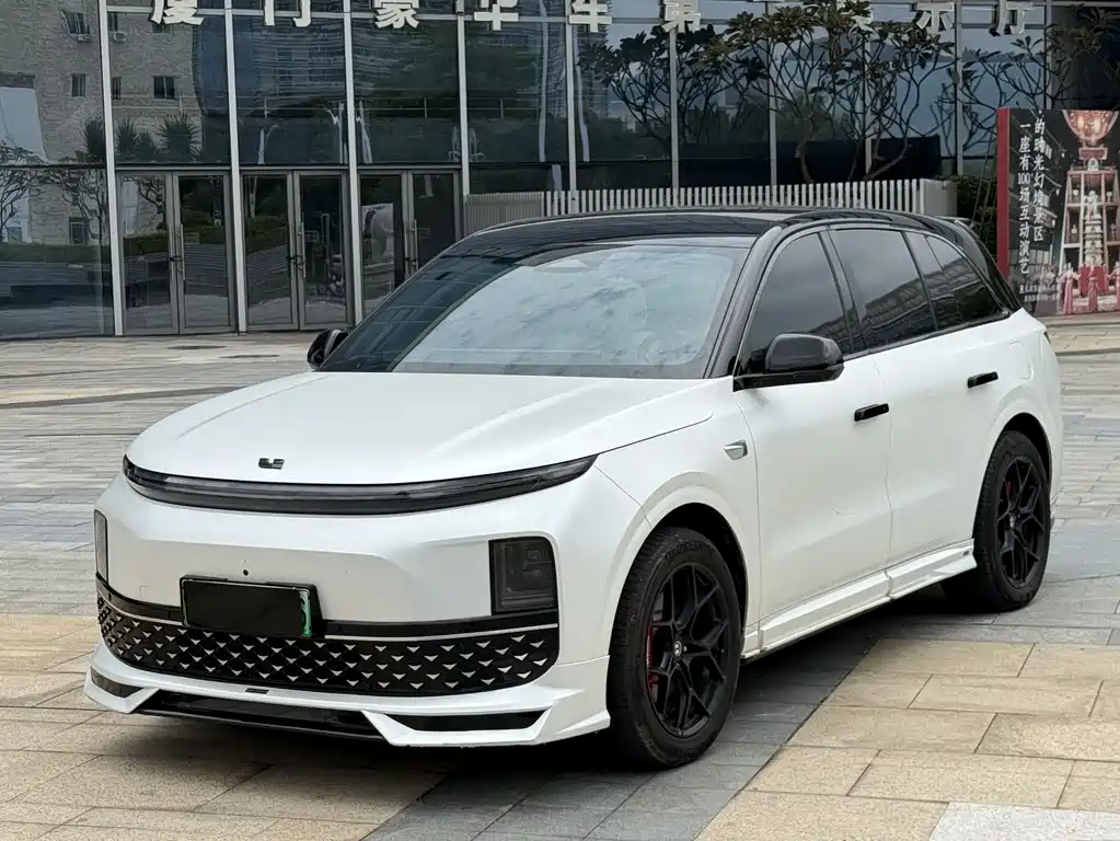 Li Auto Li L6 2025