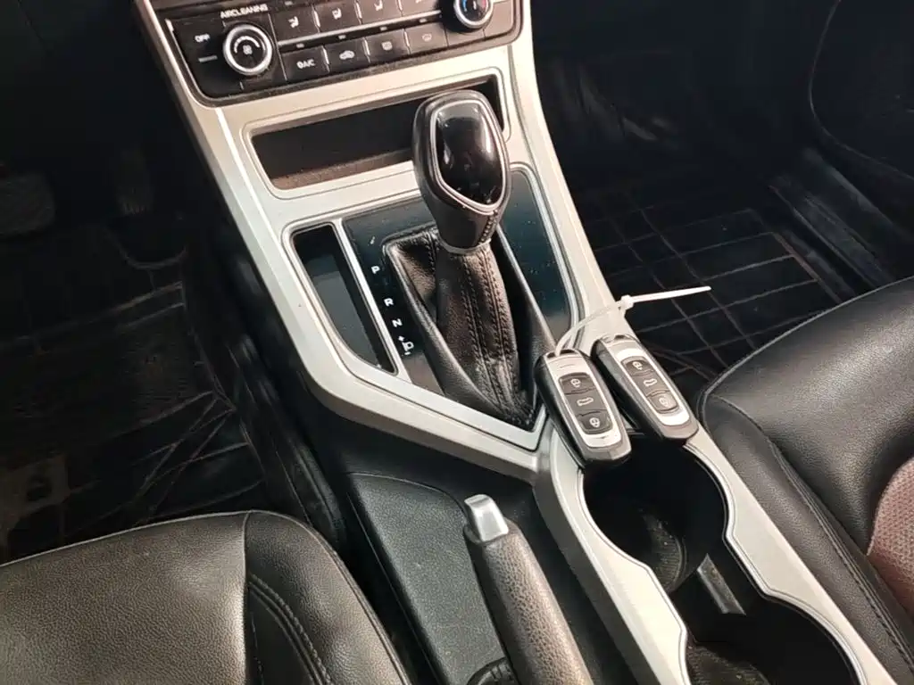 Geely Vision — миниатюра 14