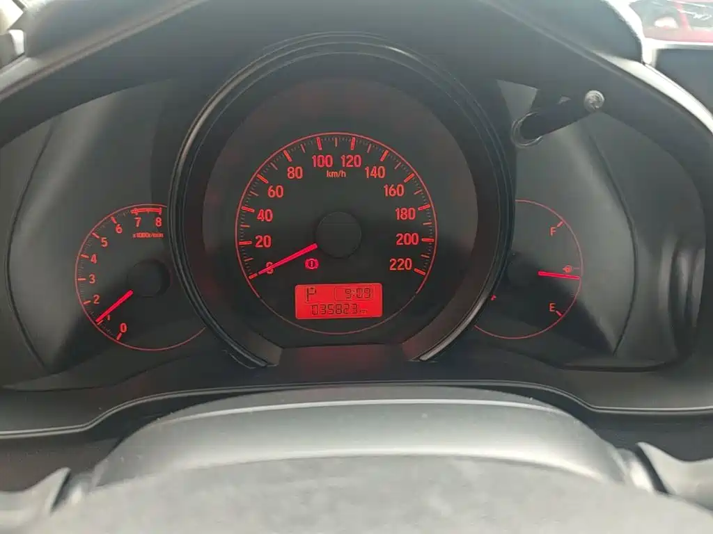 Honda Fit — миниатюра 12