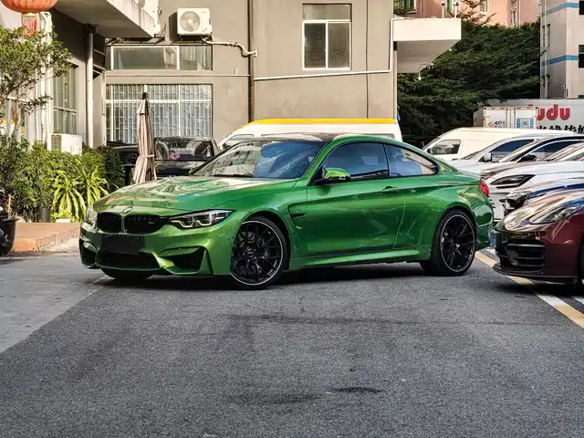 BMW  M4 2018