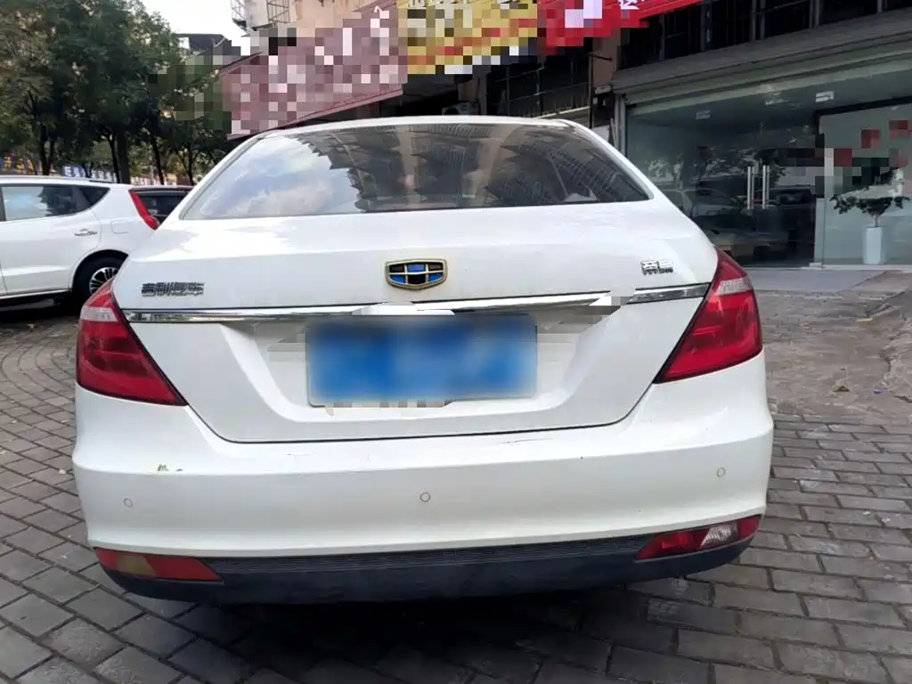 Geely Emgrand — миниатюра 6